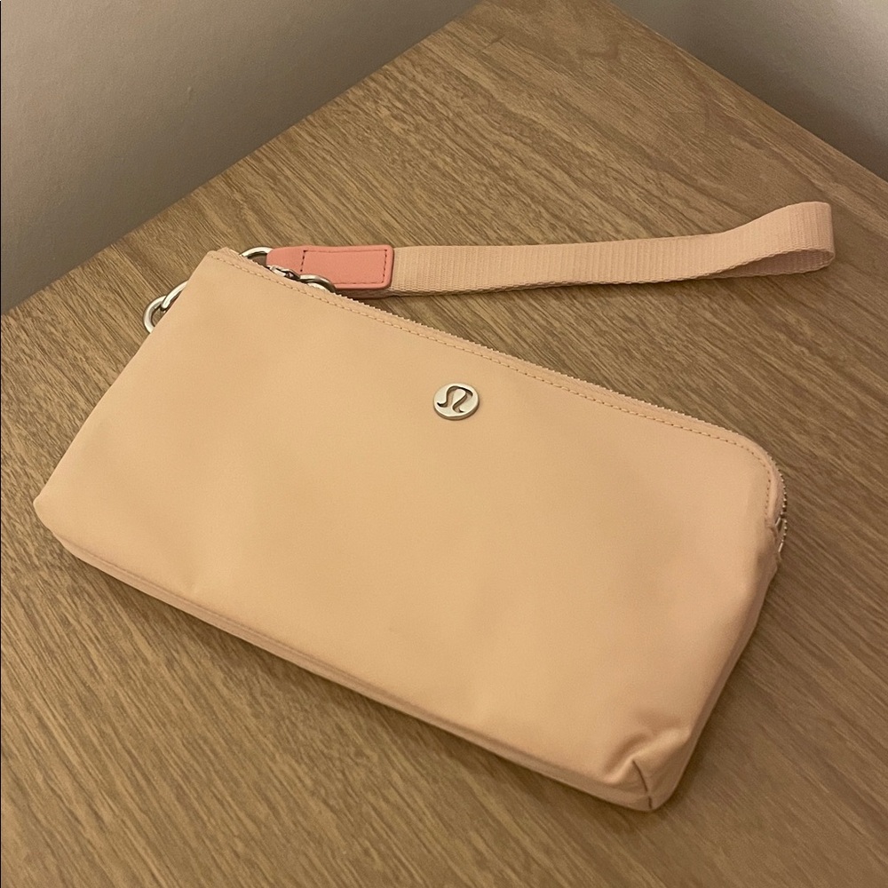 lululemon athletica Now and Always Pouch Wristlet